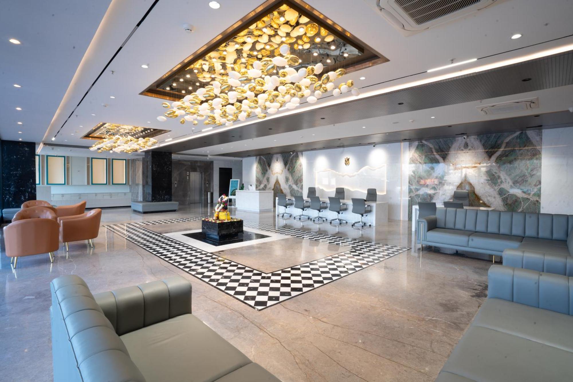Hotel Tulips Grand Hyderabad Bagian luar foto